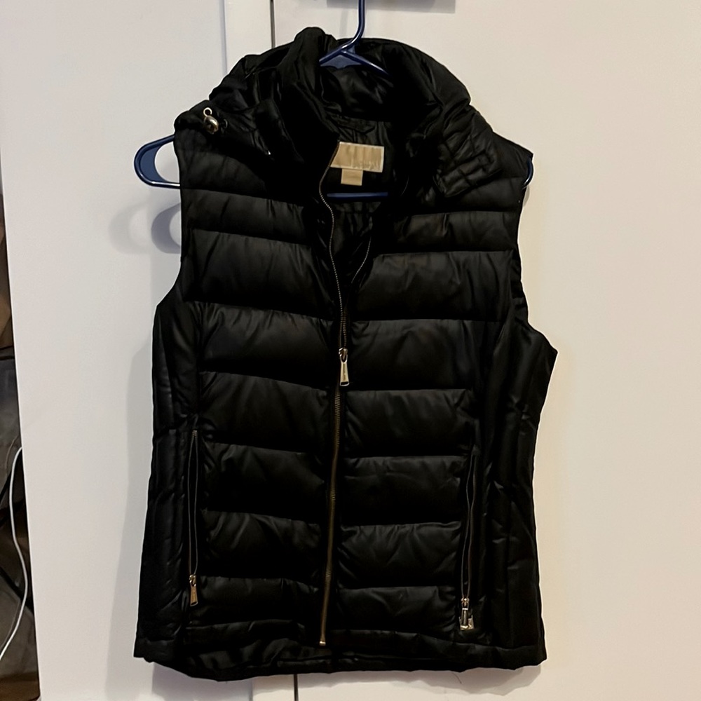 MICHAEL Michael Kors Puffer Vest